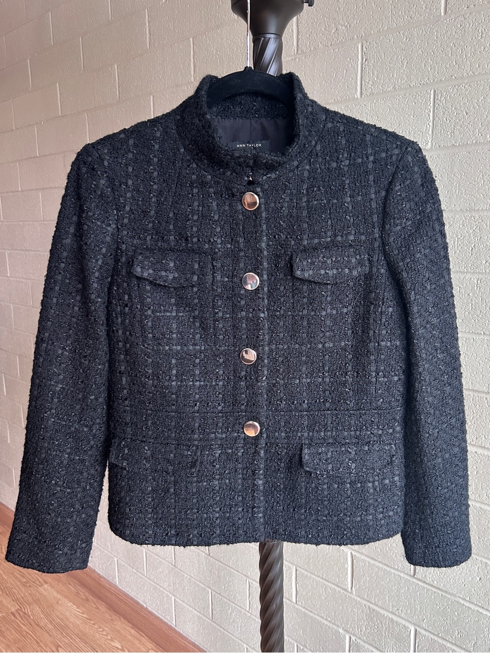 Ann Taylor Petite 8P Black Tweed Jacket Silvertone Button Wool Blend Blaze